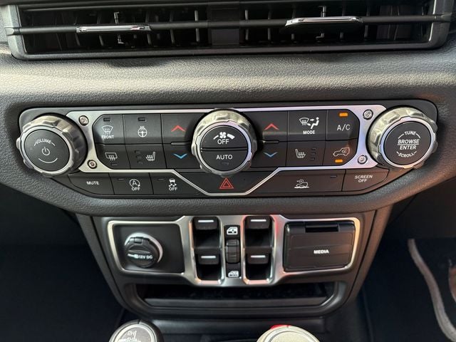 2026 Jeep Wrangler 4-Door Sport RHD 4x4