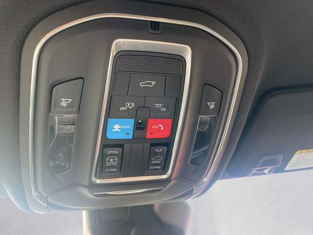 2022 Jeep Grand Cherokee L Altitude 4x2