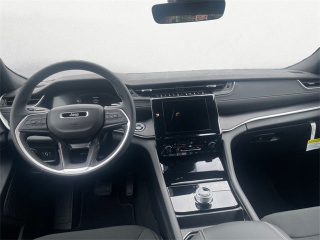 2025 Jeep Grand Cherokee GRAND CHEROKEE L LAREDO 4X2