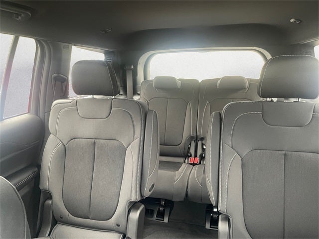 2025 Jeep Grand Cherokee GRAND CHEROKEE L LAREDO 4X2