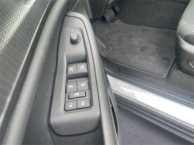 2025 Jeep Grand Cherokee GRAND CHEROKEE L LAREDO 4X2