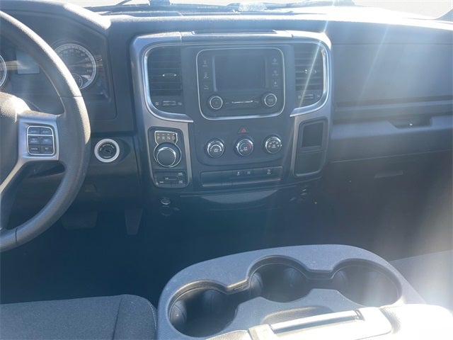 2024 RAM 1500 Classic Warlock Crew Cab 4x4 5'7' Box