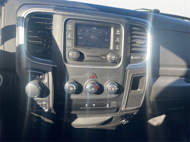 2024 RAM 1500 Classic Warlock Crew Cab 4x4 5'7' Box