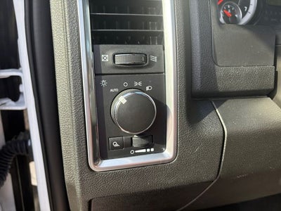 2024 RAM 1500 Classic Warlock Crew Cab 4x4 5'7' Box