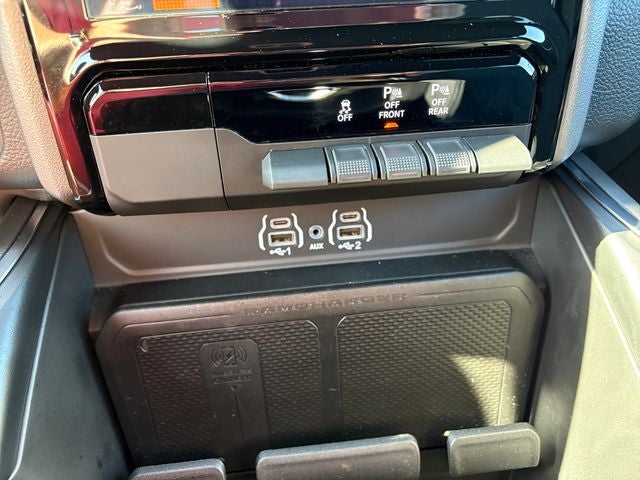 2025 RAM 1500 Big Horn Crew Cab 4x4 5'7' Box