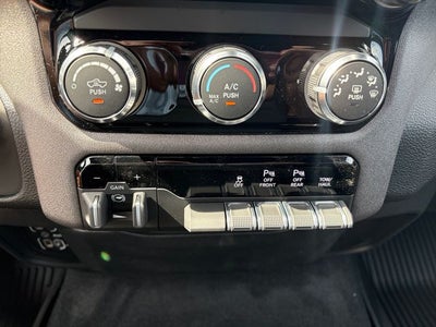 2026 RAM Ram 1500 RAM 1500 TRADESMAN CREW CAB 4X4 5'7' BOX