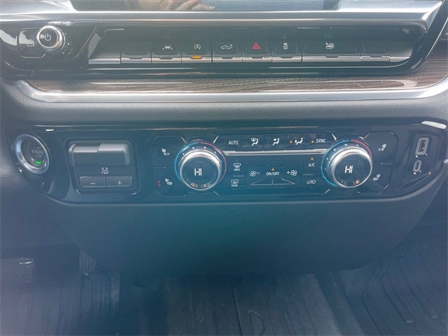 2025 GMC Sierra 1500 4WD Double Cab Standard Box Elevation with 3VL