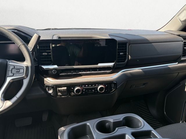 2026 Chevrolet Silverado 1500 4WD Crew Cab Standard Bed LT