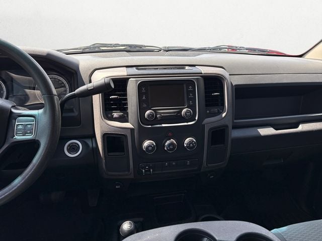 2018 RAM 3500 Tradesman Crew Cab 4x4 8' Box