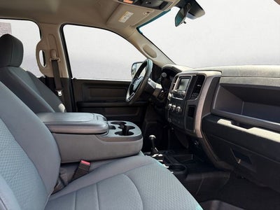 2018 RAM 3500 Tradesman Crew Cab 4x4 8' Box
