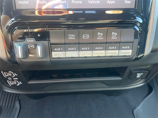 2026 RAM 2500 RAM 2500 TRADESMAN CREW CAB 4X4 6'4' BOX