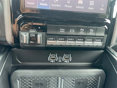 2025 RAM Ram 2500 RAM 2500 BIG HORN CREW CAB 4X4 6'4' BOX