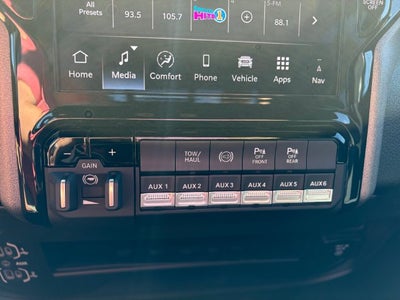 2027 RAM Ram 3500 RAM 3500 TRADESMAN CREW CAB 4X4 8' BOX