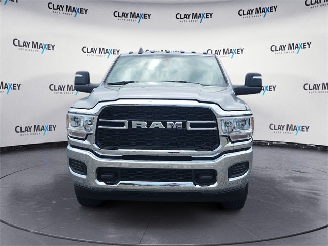 2024 RAM 3500 Tradesman Crew Cab 4x4 8' Box