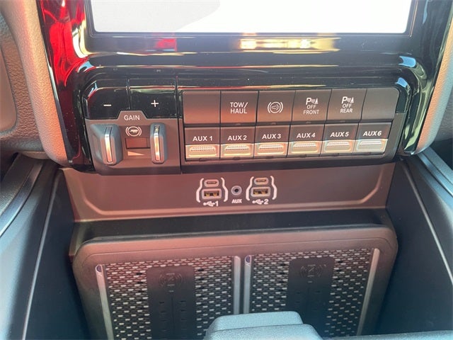 2026 RAM Ram 3500 RAM 3500 BIG HORN CREW CAB 4X4 8' BOX