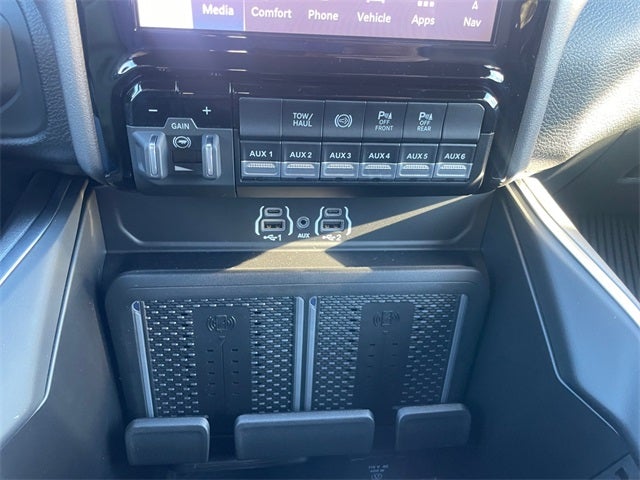 2026 RAM Ram 3500 RAM 3500 BIG HORN CREW CAB 4X4 8' BOX