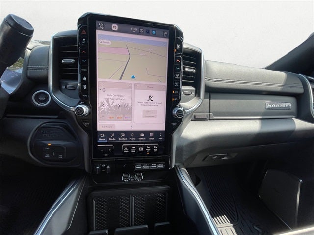 2025 RAM Ram 3500 RAM 3500 LARAMIE MEGA CAB 4X4 6'4' BOX