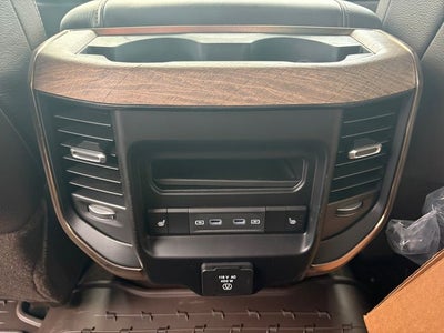 2026 RAM 3500 RAM 3500 LIMITED LONGHORN CREW CAB 4X4 8' BOX