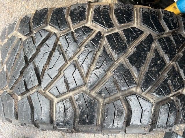 2017 RAM 2500 Tradesman Crew Cab 4x4 6'4' Box