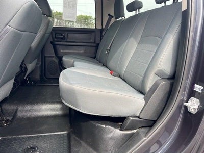 2017 RAM 2500 Tradesman Crew Cab 4x4 6'4' Box