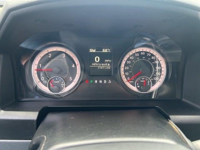 2017 RAM 2500 Tradesman Crew Cab 4x4 6'4' Box