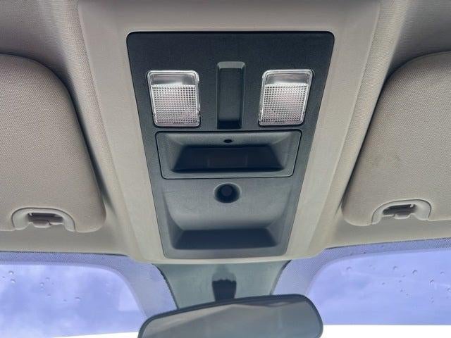 2017 RAM 2500 Tradesman Crew Cab 4x4 6'4' Box