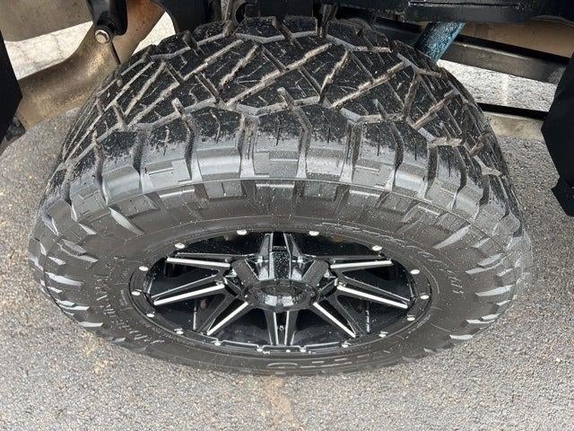 2017 RAM 2500 Tradesman Crew Cab 4x4 6'4' Box