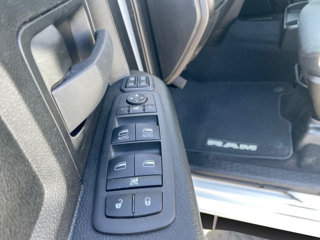 2023 RAM 2500 Tradesman Crew Cab 4x4 6'4' Box