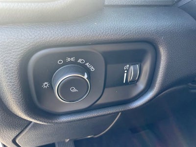 2023 RAM 2500 Tradesman Crew Cab 4x4 6'4' Box