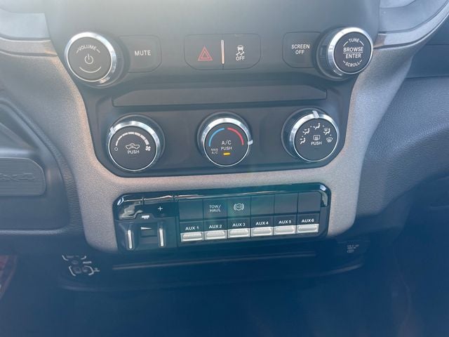 2023 RAM 2500 Tradesman Crew Cab 4x4 6'4' Box