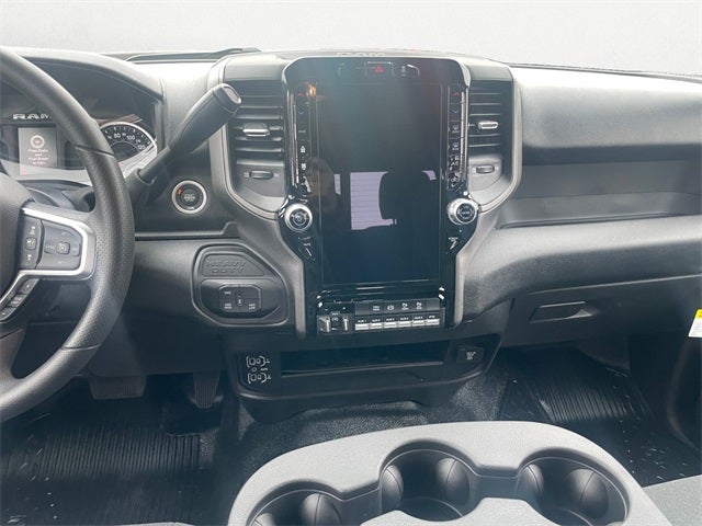 2026 RAM Ram 5500 Chassis Cab RAM 5500 TRADESMAN CHASSIS CREW CAB 4X4 60' CA