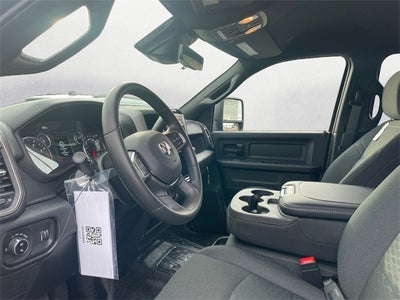 2026 RAM Ram 3500 Chassis Cab RAM 3500 TRADESMAN CREW CAB CHASSIS 4X4 60' CA