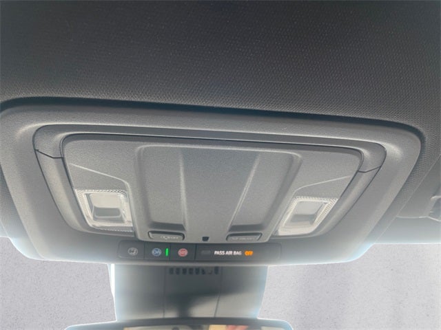 2023 GMC Sierra 1500 4WD Crew Cab Short Box SLT