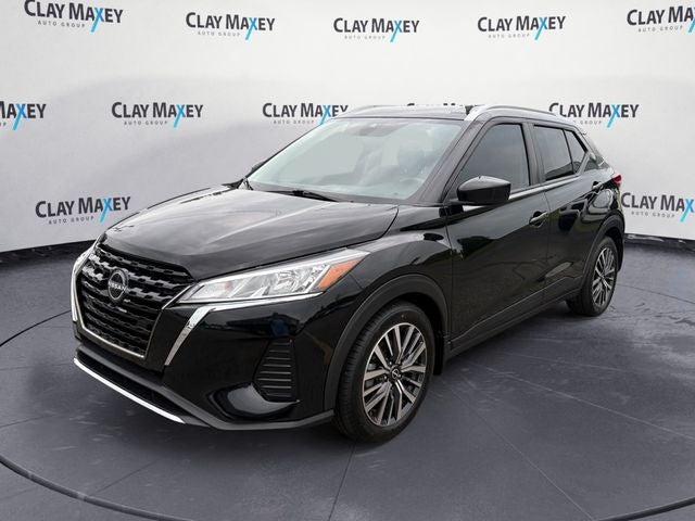 2022 Nissan Kicks SV